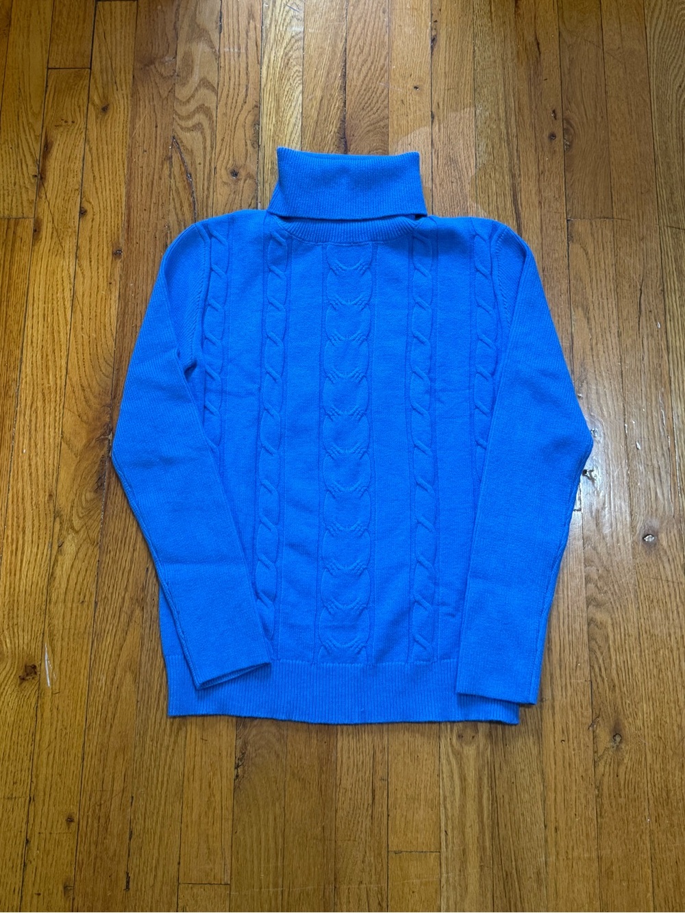 Classic Cable-Knit Turtleneck Sweater - Bright Blue